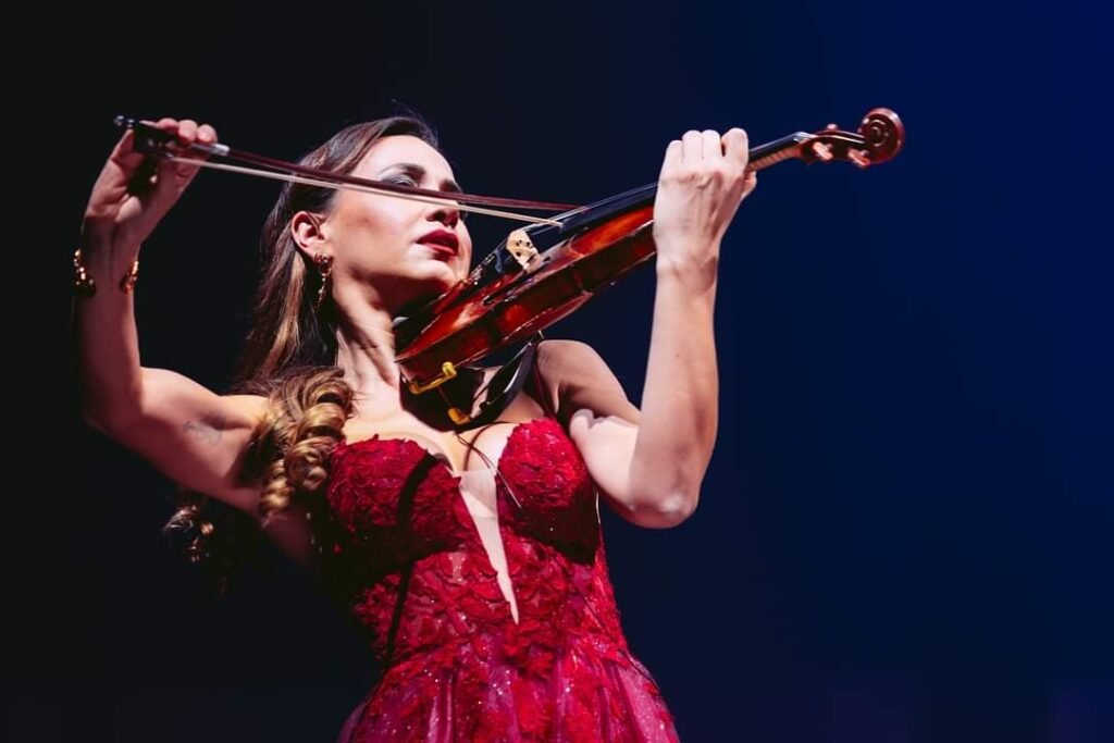 Pretty woman playing violin